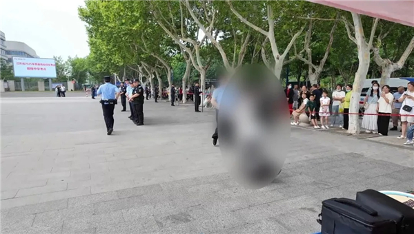 江苏一考生8点59才发现走错考场