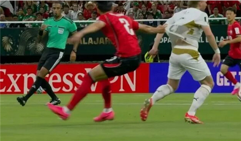韩国2-1逆转捷克，亚洲球队首胜｜世界杯快讯